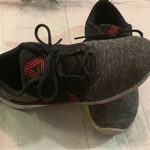 Mike sneakers